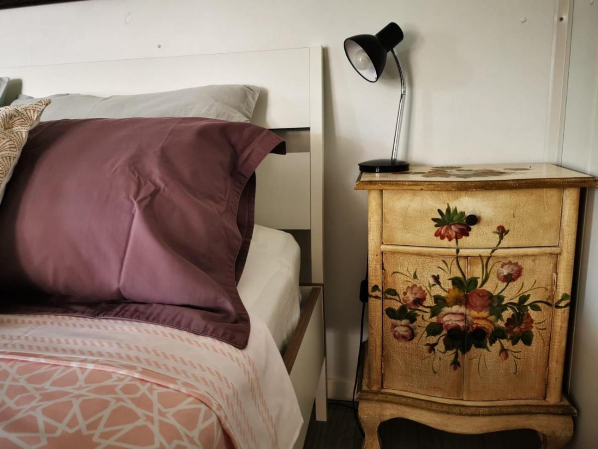 Studio Apartment Rosemary ロヴィニ エクステリア 写真