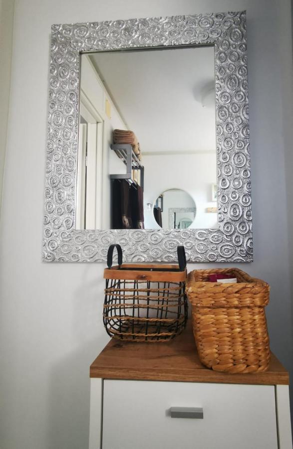 Studio Apartment Rosemary ロヴィニ エクステリア 写真